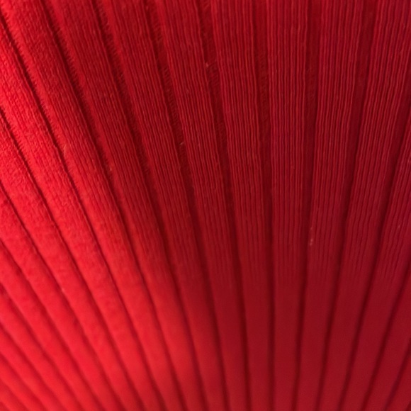 Jones of New York sport womens short sleeve top size S. Red. Good used condition - Picture 3 of 9